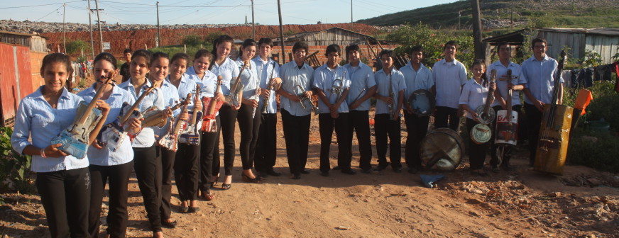 Orquesta de Instrumentos Reciclados de Cateura